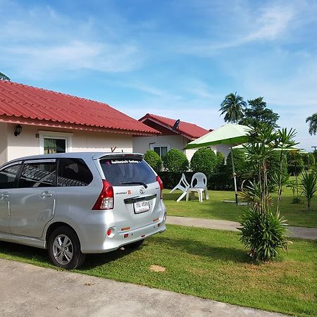 Moon River Resort Ubon Ratchathani Exterior photo