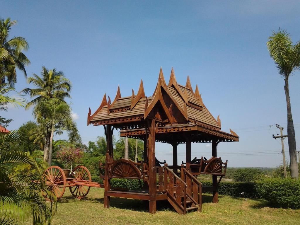 Moon River Resort Ubon Ratchathani Exterior photo